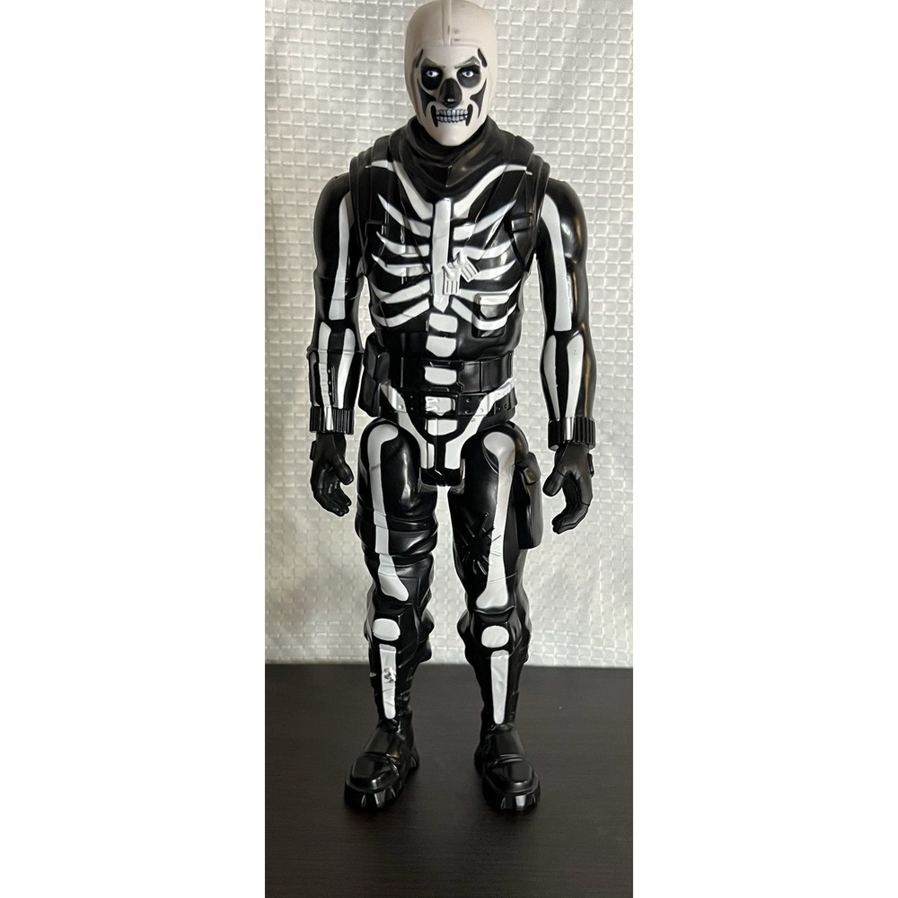 Jazwares Fortnite Black &‎ White Skeleton Action Figure FNT0082-03085-RR